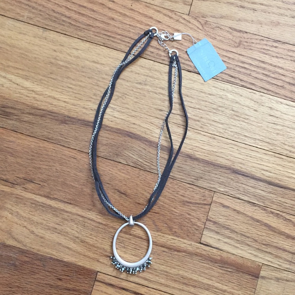 Nine West 18" necklace
